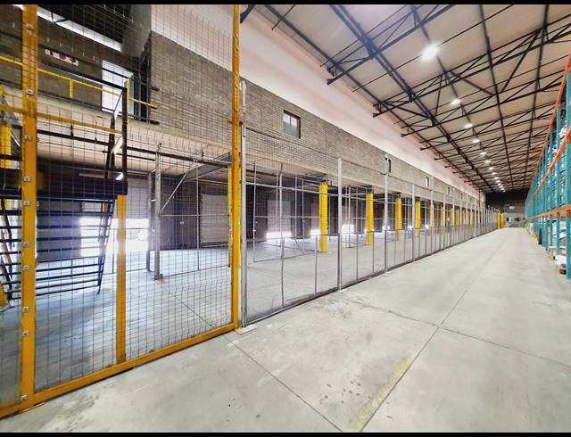 7,988M² WAREHOUSE TO LET IN RANDJESPARK